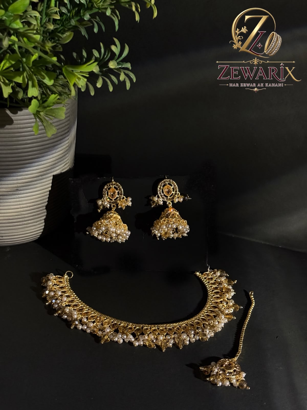Glow Ban Zarcoon Jhumki Set