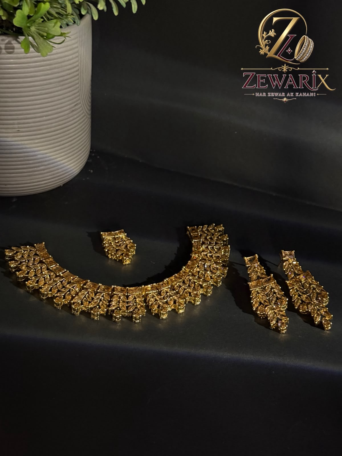 Indian Zarcoon Set