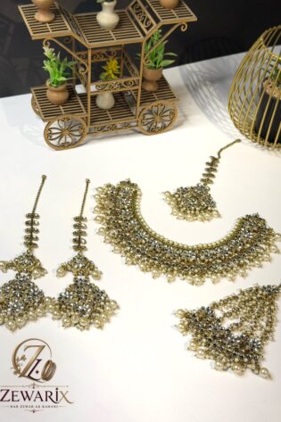 Reverse Kundan Bridal Necklace Set
